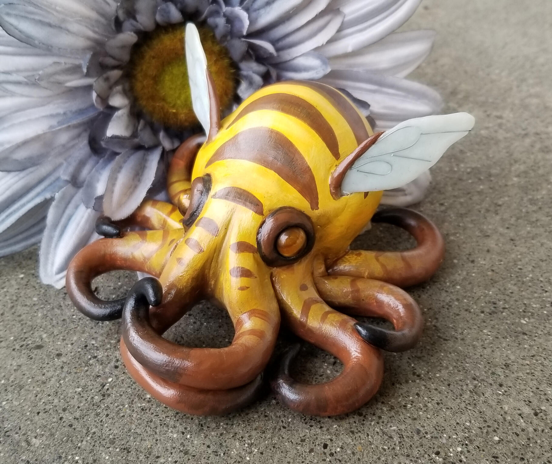 Octo-bee